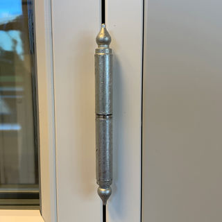 Vindueshængsel med knop Vindueshængsel med knop