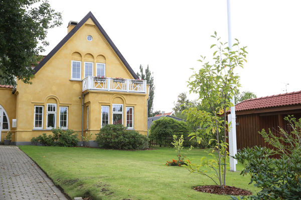 Villa i klassicistisk stil fra 1910'erne